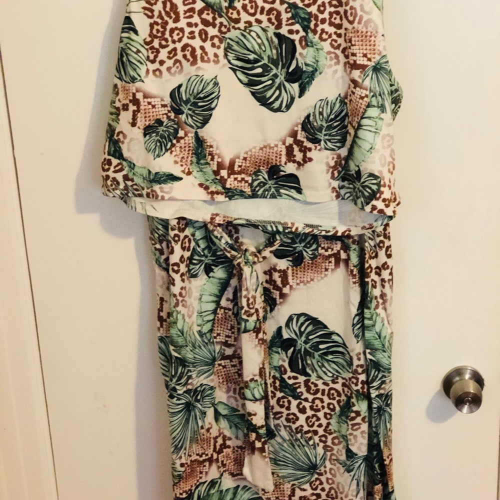 2 pc skirt and crop top, tropical pattern